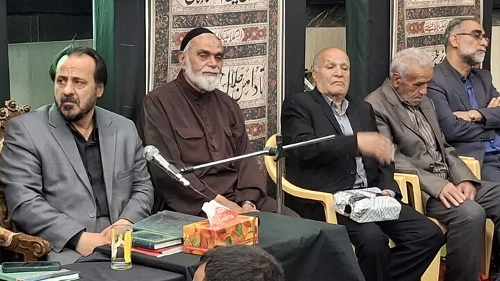 تصاویر/نخستین همایش ملی میراث محتشم کاشانی همراه با غبارروبی و گلابشویی مزار ایشان