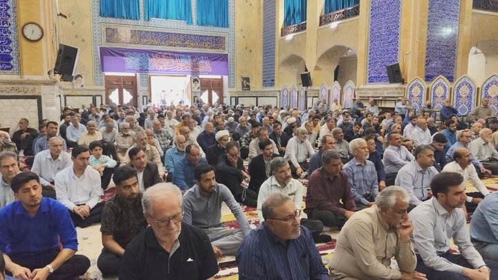 تصاویر/ اقامه نمازجمعه شهر بم