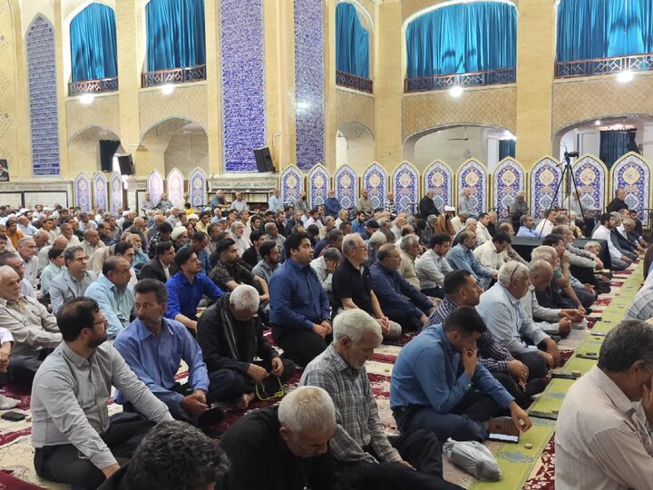 تصاویر/ اقامه نمازجمعه شهر بم