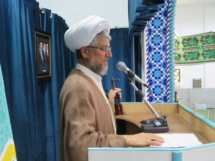 تصاویر/ اقامه نمازجمعه امین‌شهر
