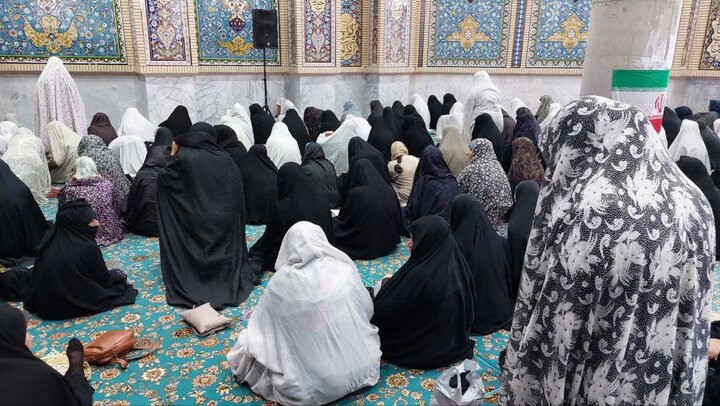 تصاویر/ اقامه نمازجمعه شهر بردسیر