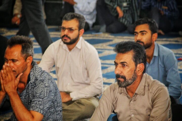 تصاویر/ اقامه نمازجمعه شهر نرماشیر