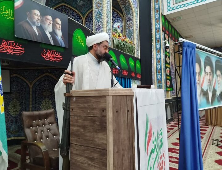 تصاویر/ اقامه نمازجمعه شهر باغین