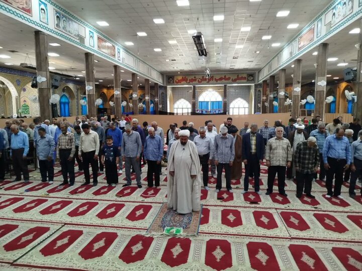 تصاویر/ اقامه نمازجمعه شهر باغین