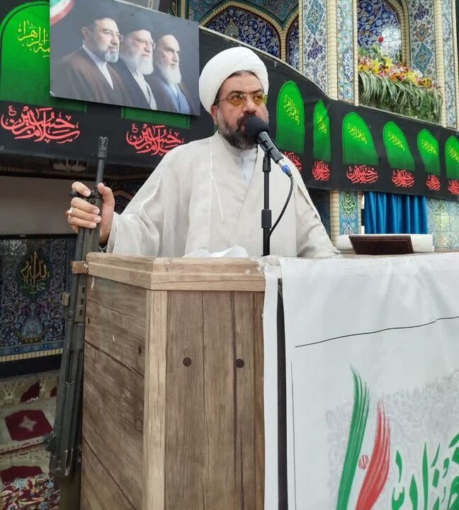تصاویر/ اقامه نمازجمعه شهر باغین