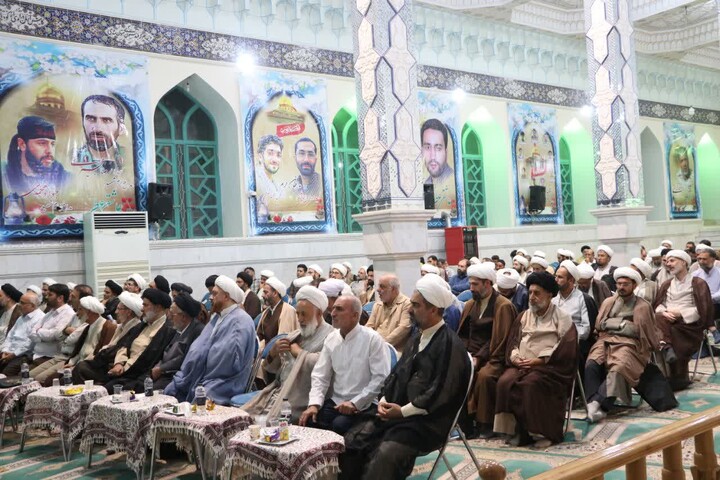 تصاویر|نشست فصلی ائمه جماعات،روحانیون و طلاب خمینی‌شهر