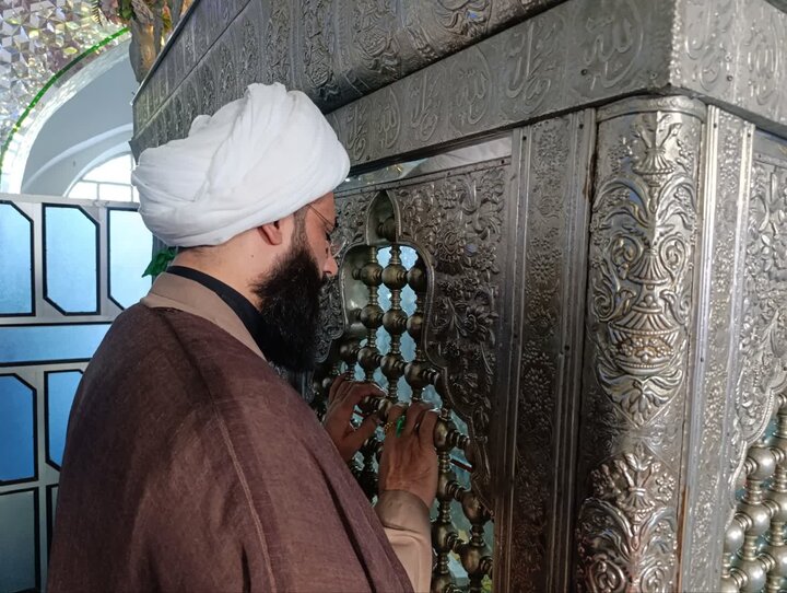 تصاویر/حضور امام جمعه شهرستان در امامزاده سیداکبر (ع)
