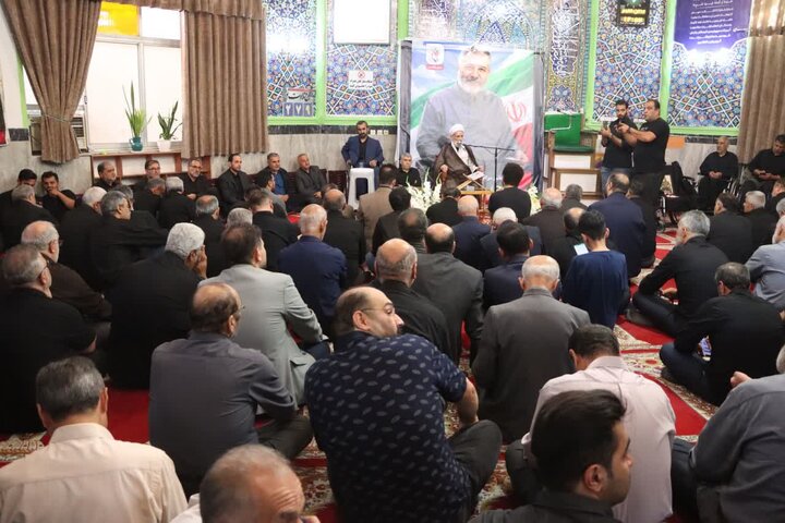 تصاویر/ حضور حجت الاسلام و المسلمین محمدی لائینی در بزرگداشت شهید ذوالفقاری