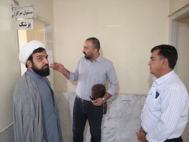 تصاویر/بازدید امام جمعه چرداول از مراکز درمانی