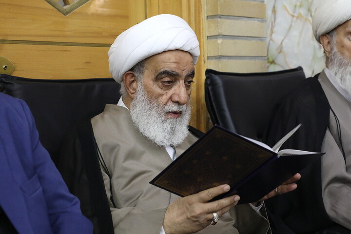 تصاویر/  مراسم بزرگداشت آیت‌الله  العظمی اسحاق فیاض  از سوی  رهبر انقلاب اسلامی در قم
