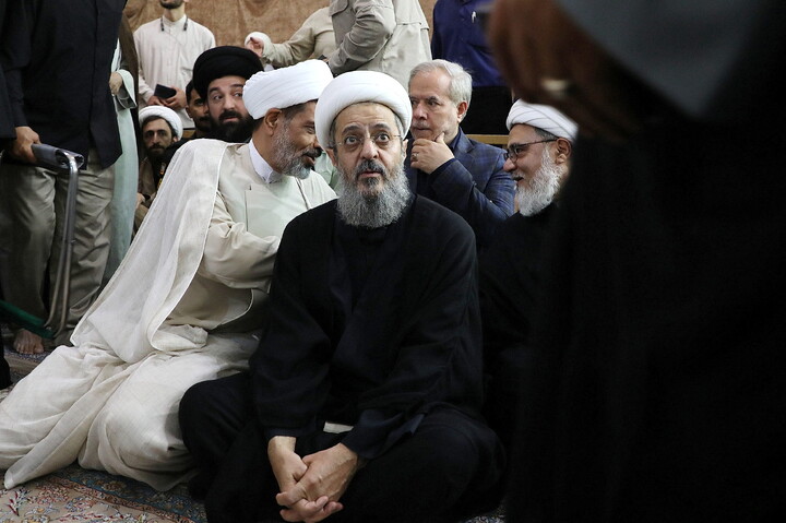 تصاویر/  مراسم بزرگداشت آیت‌الله  العظمی اسحاق فیاض  از سوی  رهبر انقلاب اسلامی در قم