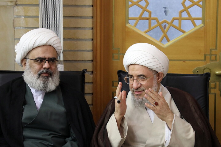 تصاویر/  مراسم بزرگداشت آیت‌الله  العظمی اسحاق فیاض  از سوی  رهبر انقلاب اسلامی در قم