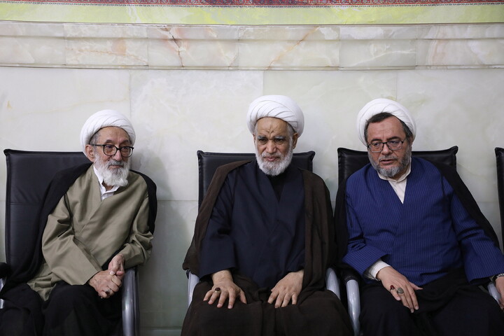 تصاویر/  مراسم بزرگداشت آیت‌الله  العظمی اسحاق فیاض  از سوی  رهبر انقلاب اسلامی در قم
