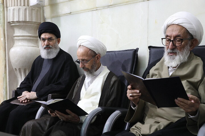 تصاویر/  مراسم بزرگداشت آیت‌الله  العظمی اسحاق فیاض  از سوی  رهبر انقلاب اسلامی در قم