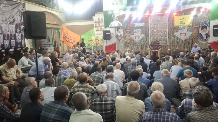 تصاویر/ یادواره شهدای محله همراه با اولین سالگردشهادت بهاری نژاد در کاشان