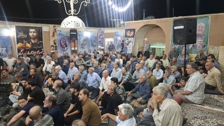 تصاویر/ یادواره شهدای محله همراه با اولین سالگردشهادت بهاری نژاد در کاشان