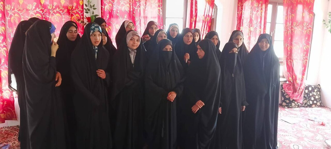 مکتبِ زہراؑ حسن آباد میں دورۂ تربیت معلم قرآن کے شرکاء سے خصوصی نشست: قرآن سے وابستگی ہی امت کی کامیابی کی ضمانت ہے، آغا سید حسن موسوی الصفوی