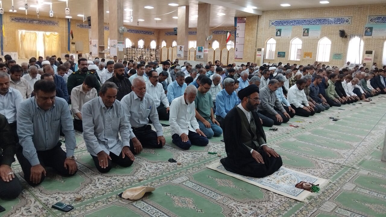 نمازجمعه بندر دیّر به روایت تصویر