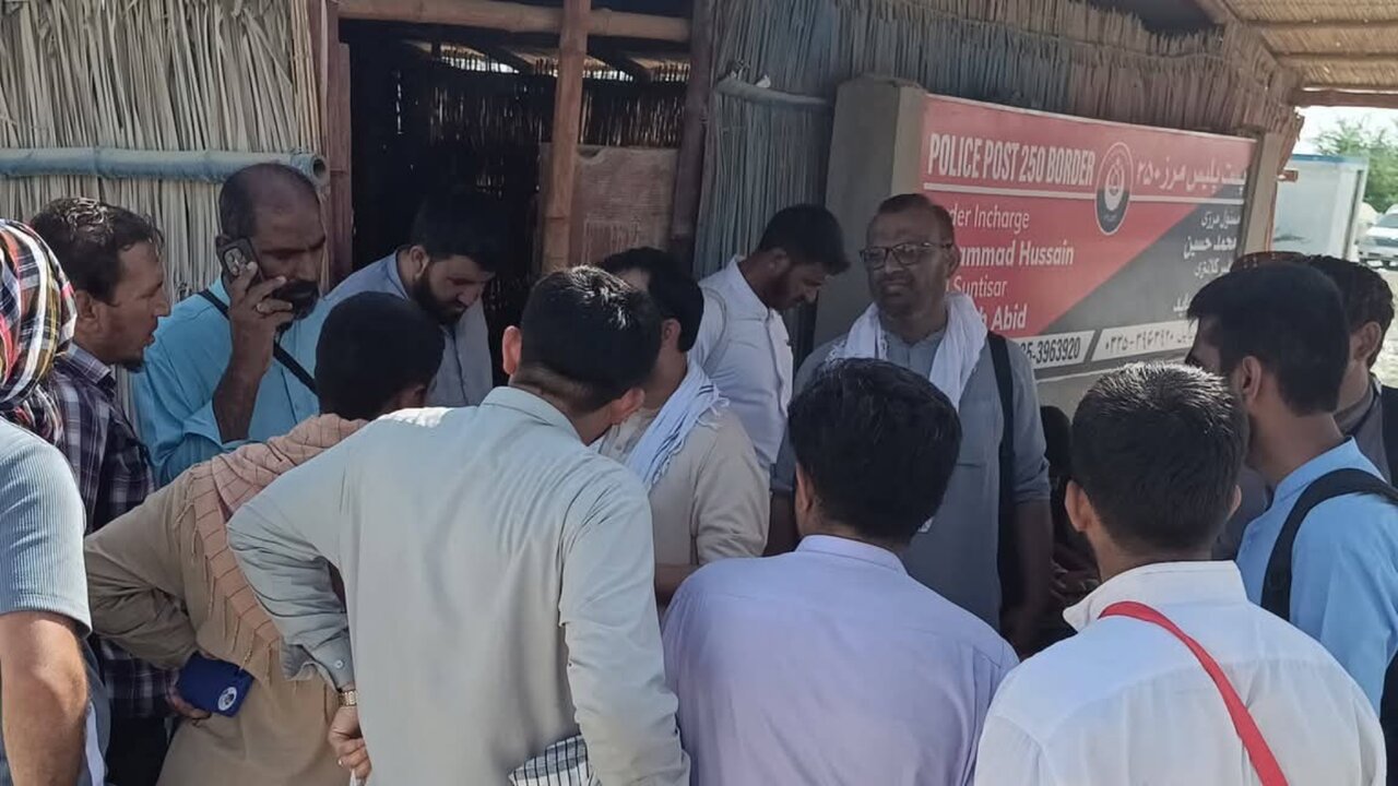 شدید گرمی میں سرحدی پابندیوں سے طلابِ علومِ دینیہ پریشان؛ حکومت پاکستان کے رویے پر شدید تنقید