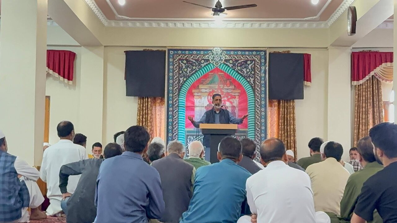 جموں وکشمیر میں محرم الحرام کے سلسلے میں انتظامی اجلاس:محرم الحرام خود احتسابی، اصلاح نفس اور امام حسینؑ کے مشن سے تجدیدِ عہد کا مہینہ: آغا سید حسن