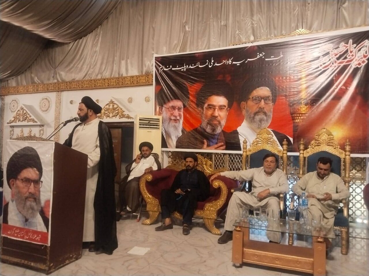 شیعہ علماء کونسل گجرات کے تحت "عظیم الشان عزاداری و پیام امن کانفرنس": علماء کا اتحاد و وحدت کے ساتھ رہبرِ انقلاب کے ساتھ تجدیدِ عہد پر زور