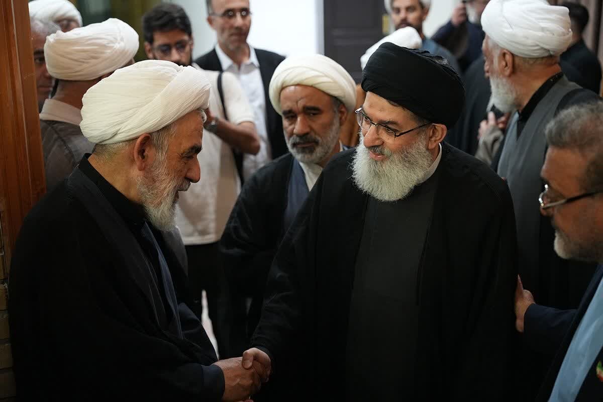 إقامة مجلس تأبين آية اللّه العظمى الفيّاض واستذكار شهداء الحرب المفروضة ذات الـ 12 يومًا في حرم السيّدة فاطمة المعصومة (عليها السلام) + فيديو وصور
