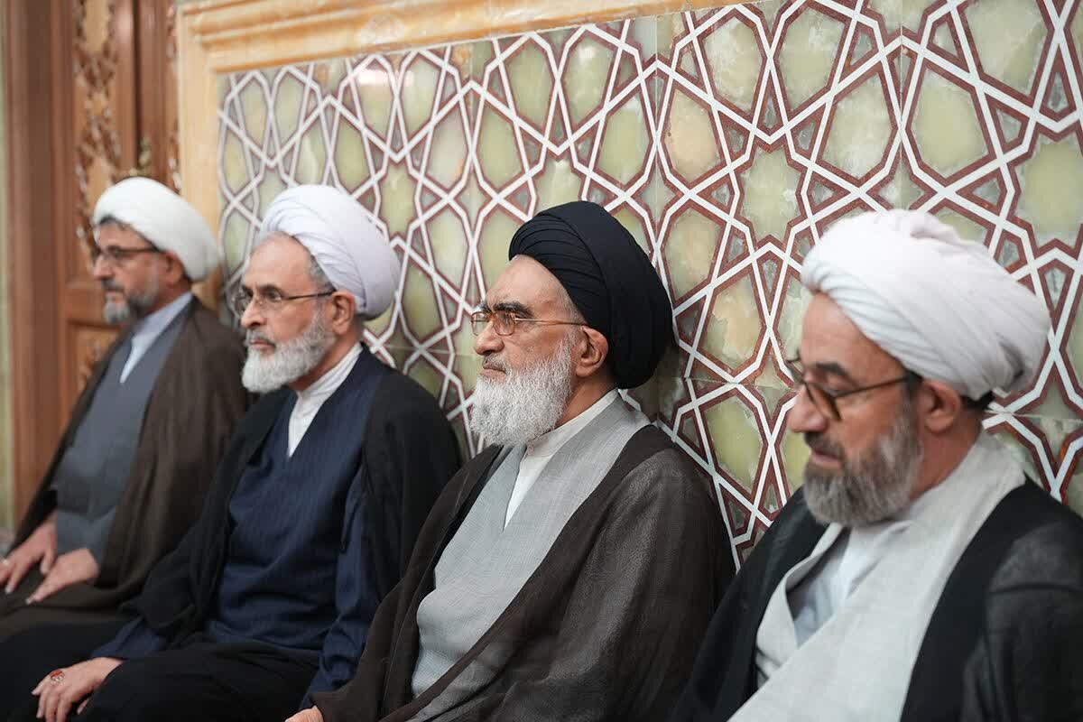 إقامة مجلس تأبين آية اللّه العظمى الفيّاض واستذكار شهداء الحرب المفروضة ذات الـ 12 يومًا في حرم السيّدة فاطمة المعصومة (عليها السلام) + فيديو وصور