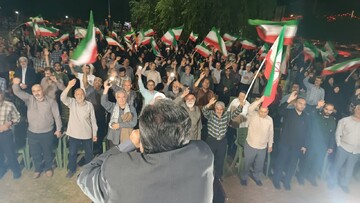 تصاویر / اجتماع صد وچهارمین شب مردم اقبالیه در میدان