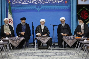 مباحث دینی در سخنرانی ماه محرم به صورت ریشه ای و عمیق تبیین شود