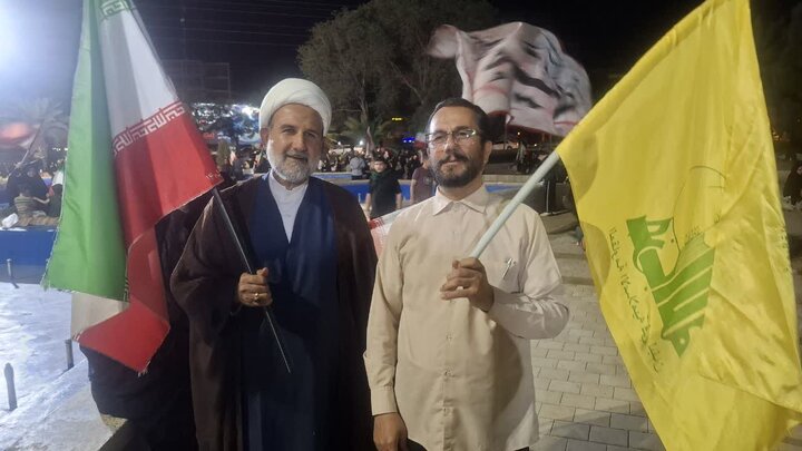 تصاویر/ یکصدوچهارمین شب اجتماع شبانگاهی مردم کاشان در میدان  امام خامنه ای (ره)