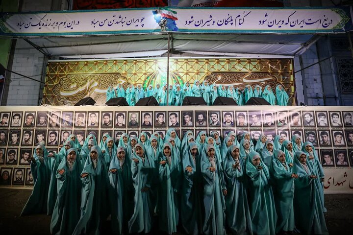 تصاویر / حضور مردم قزوین در شب صد و وچهارمین شب در خیابان