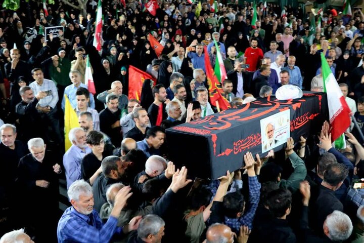 مراسم تشییع پیکر مرحوم حجت‌الاسلام والمسلمین مطلبی
