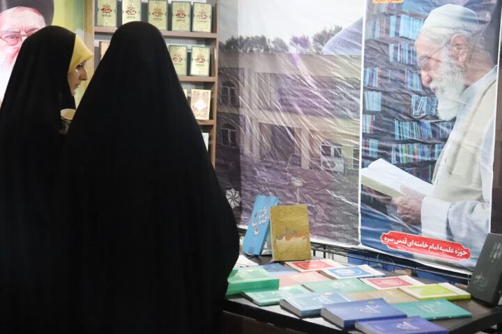 تصاویر/ استمرار فعالیت موکب مدرسه علمیه امام خامنه‌ای ارومیه در تجمعات شبانه