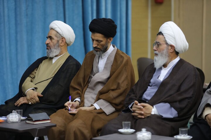 تصاویر/ برگزاری جلسه مسئولین نهادهای فرهنگی با حضور آیت‌الله محمد جواد فاضل لنکرانی