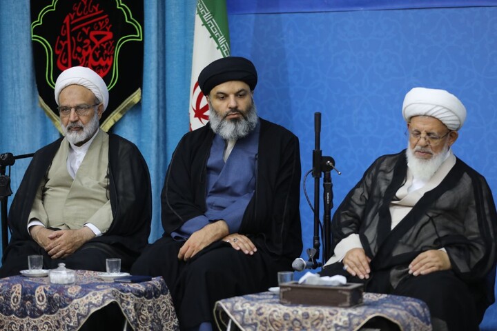 تصاویر/ برگزاری جلسه مسئولین نهادهای فرهنگی با حضور آیت‌الله محمد جواد فاضل لنکرانی
