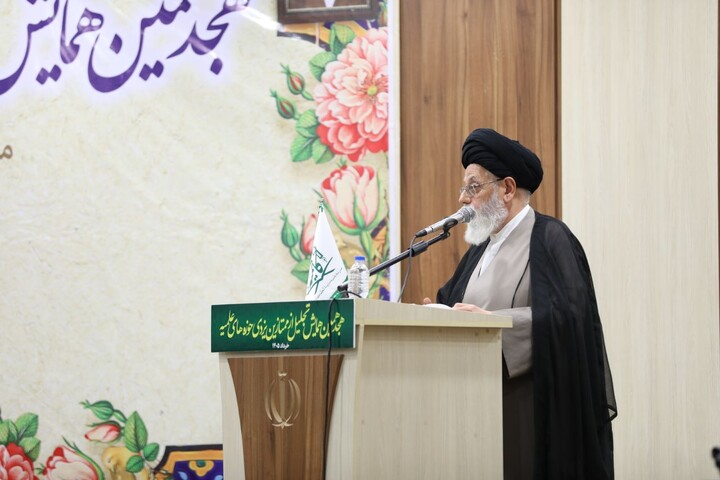 تصاویر/ هجدهمین همایش تجلیل از ممتازین یزدی حوزه‌های علمیه برگزار شد