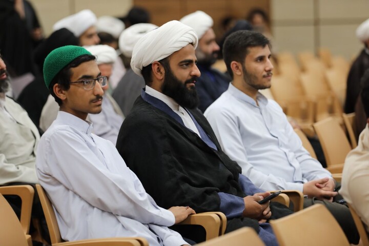 تصاویر/ هجدهمین همایش تجلیل از ممتازین یزدی حوزه‌های علمیه برگزار شد