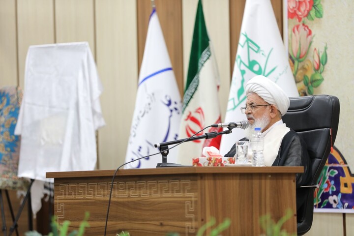 تصاویر/ هجدهمین همایش تجلیل از ممتازین یزدی حوزه‌های علمیه برگزار شد
