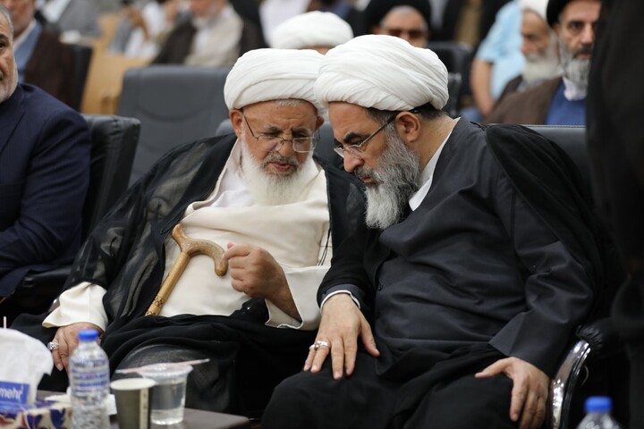 تصاویر/ هجدهمین همایش تجلیل از ممتازین یزدی حوزه‌های علمیه برگزار شد