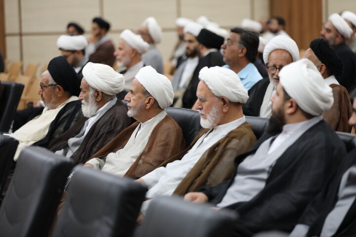 تصاویر/ هجدهمین همایش تجلیل از ممتازین یزدی حوزه‌های علمیه برگزار شد