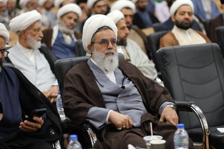 تصاویر/ هجدهمین همایش تجلیل از ممتازین یزدی حوزه‌های علمیه برگزار شد