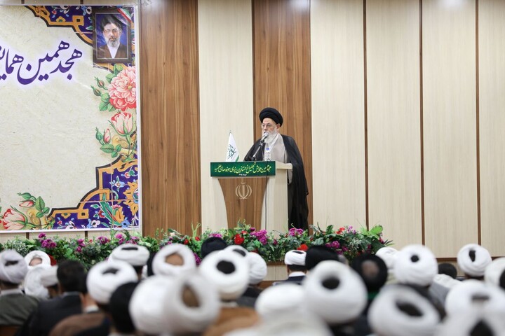 تصاویر/ هجدهمین همایش تجلیل از ممتازین یزدی حوزه‌های علمیه برگزار شد