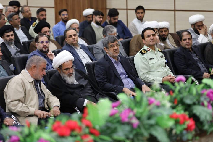 تصاویر/ هجدهمین همایش تجلیل از ممتازین یزدی حوزه‌های علمیه برگزار شد