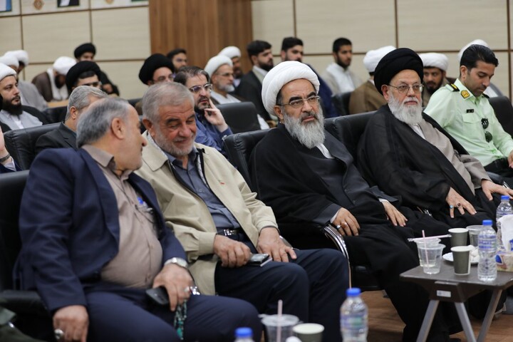 تصاویر/ هجدهمین همایش تجلیل از ممتازین یزدی حوزه‌های علمیه برگزار شد