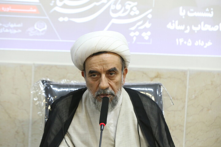تصاویر/ نشست خبری جانشین مدیر حوزه علمیه استان اصفهان با اصحاب رسانه