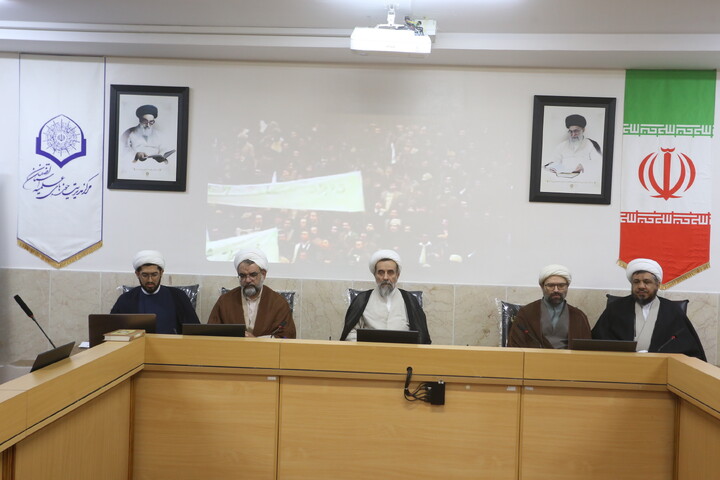 تصاویر/ نشست خبری جانشین مدیر حوزه علمیه استان اصفهان با اصحاب رسانه