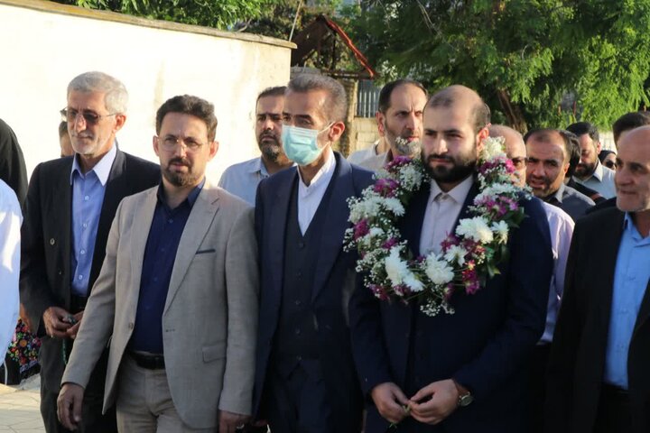 تصاویر/ مراسم استقبال مردم نکا از قهرمان بین المللی قرآن کریم