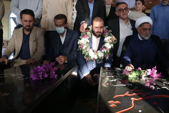 تصاویر/ مراسم استقبال مردم نکا از قهرمان بین المللی قرآن کریم