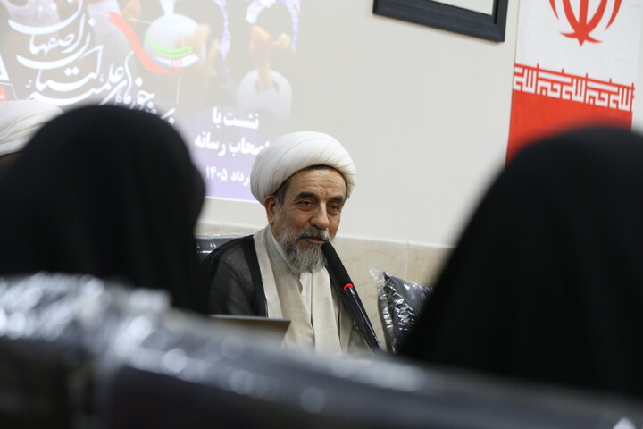 تصاویر/ نشست خبری جانشین مدیر حوزه علمیه استان اصفهان با اصحاب رسانه