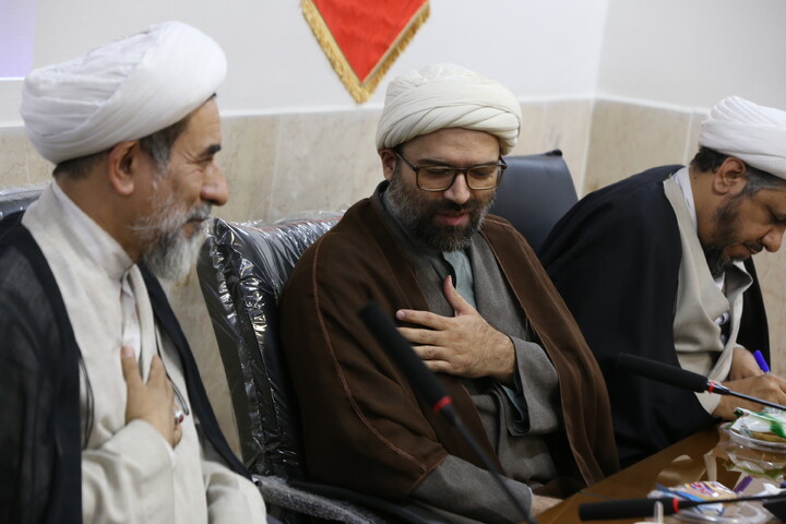 تصاویر/ نشست خبری جانشین مدیر حوزه علمیه استان اصفهان با اصحاب رسانه